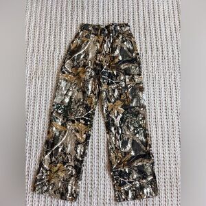 Fun camo pants high rise